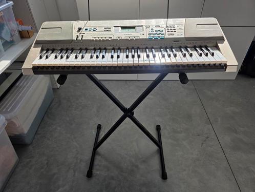 Keyboard Casio LK 300tv, Muziek en Instrumenten, Keyboards, Zo goed als nieuw, 61 toetsen, Casio, Ophalen