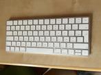 Apple Magic Keyboard - Clavier AZERTY Blanc Sans Fil, Azerty, Apple, Utilisé, Enlèvement ou Envoi