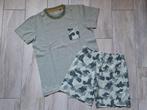 ★ M140 - Woody Zomerpyjama legermotief, Kinderen en Baby's, Kinderkleding | Maat 140, Nacht- of Onderkleding, Gebruikt, Ophalen of Verzenden