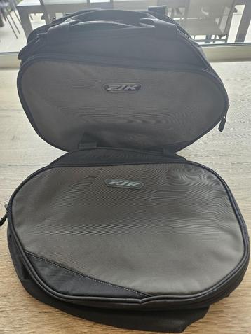 Binnentassen Yamaha FJR1300 beschikbaar voor biedingen