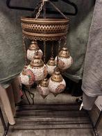 Trois lampes marocaines différentes, Enlèvement