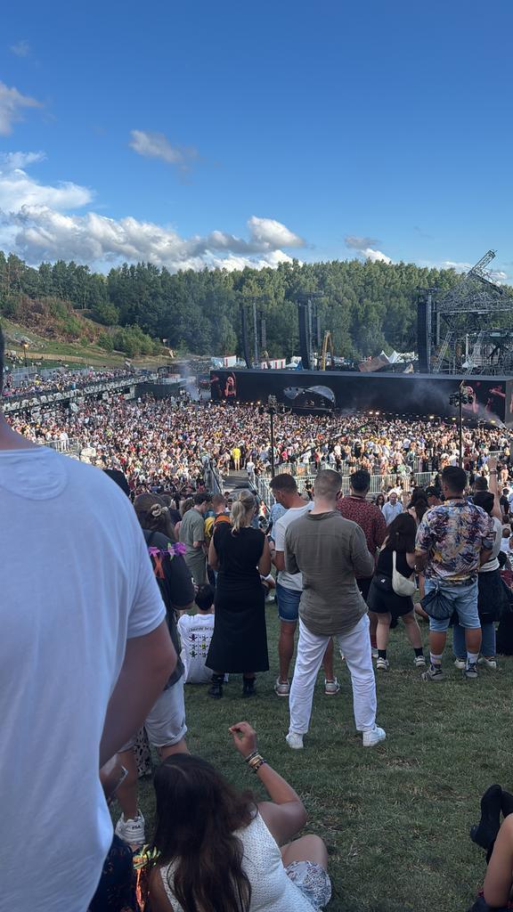 Tomorrowland samedi 25 juillet - recherche 2 places, Tickets & Billets, Billets & Tickets Autre, Deux personnes