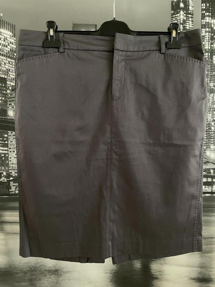 grijze katoenen rok - 46, Kleding | Dames, Rokken, Zo goed als nieuw, Maat 46/48 (XL) of groter, Grijs, Knielengte, Verzenden