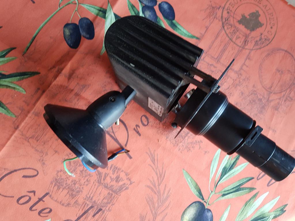 Targetti plafondspot, Huis en Inrichting, Lampen | Spots, Gebruikt, Plafondspot of Wandspot, Metaal of Aluminium, Halogeen, Led