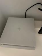 Playstation 4 Slim, 2 manettes et 2 jeux., Comme neuf, 500 GB, Enlèvement ou Envoi, Avec jeux