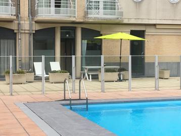 Oostende app met zeezicht en zwembad beschikbaar voor biedingen