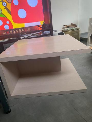 Salontafel beschikbaar voor biedingen