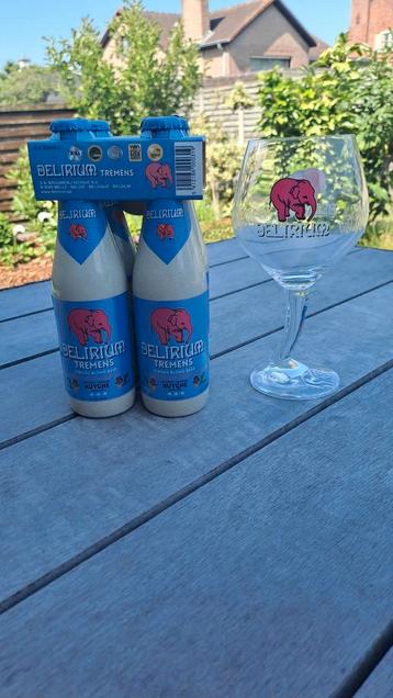 Glas 'Delirium Tremens' met 4 flesjes beschikbaar voor biedingen