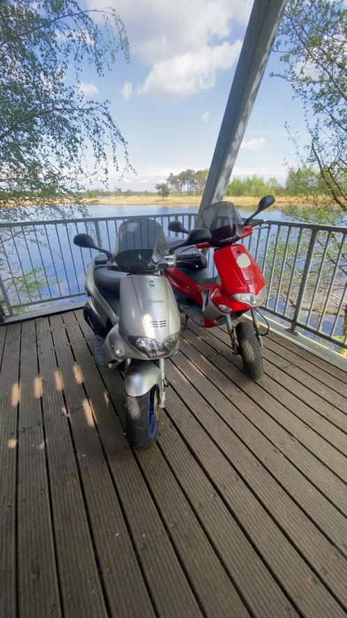 Grijze gillera runner 50cc A klasse, Fietsen en Brommers, Brommeronderdelen | Scooters, Blok, Ophalen