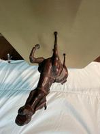 Lederen paard Piece unique, Ophalen