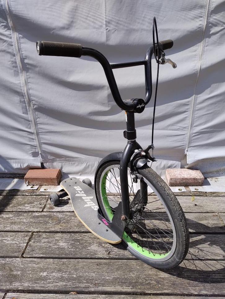 S-Byke : Skatebike (fiets-skateboard), Fietsen en Brommers, Overige Fietsen en Brommers, Gebruikt, Verzenden
