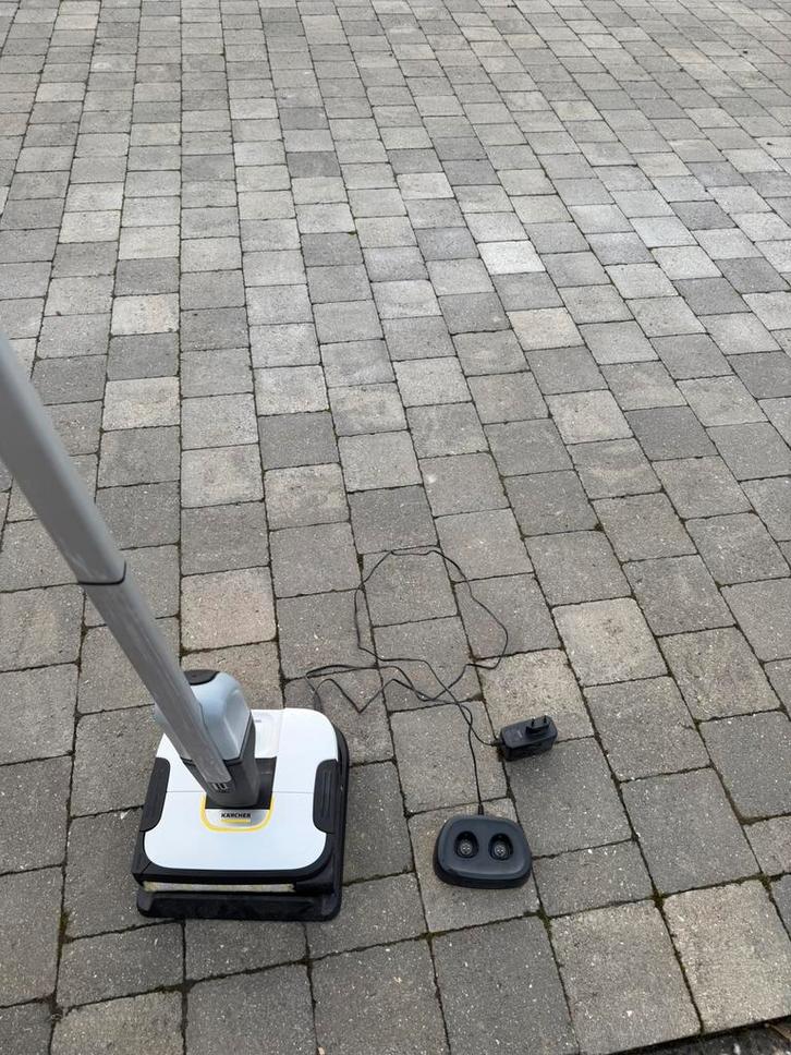 Kärcher vloerdweil, Elektronische apparatuur, Overige elektronische apparatuur, Zo goed als nieuw, Ophalen