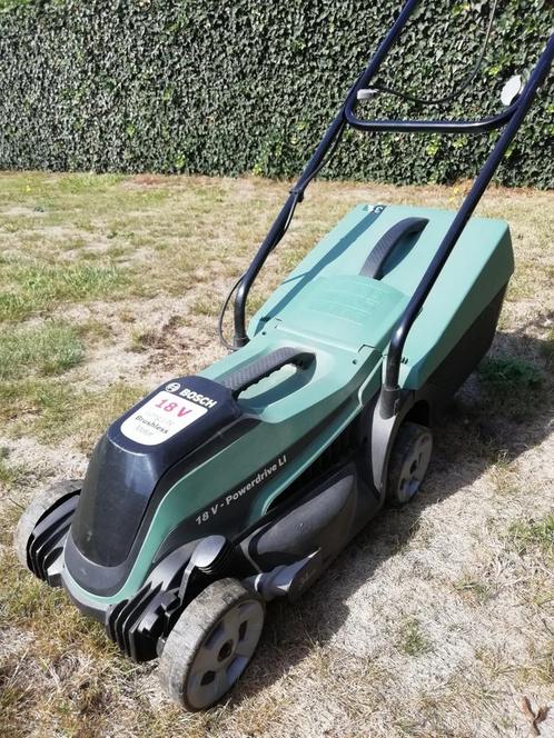 Compakte grasmaaier Bosch, Tuin en Terras, Grasmaaiers, Zo goed als nieuw, Ophalen