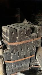 Brandhout - briketten UNION ongeveer 2 kuub - koopje !!!, Jardin & Terrasse, Bois de chauffage, Moins de 3 m³, Bûches, Autres essences de bois