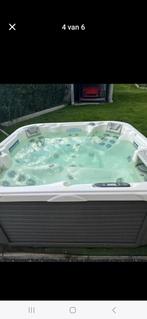 Jacuzzi livré gratuitement et garantie d'un an, Enlèvement ou Envoi, Comme neuf