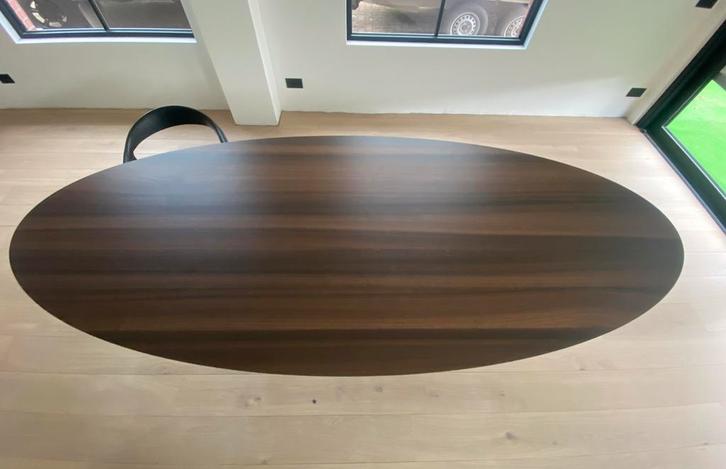 Eettafel PR living - walnoot look, Huis en Inrichting, Tafels | Eettafels, Gebruikt, 100 tot 150 cm, 200 cm of meer, Vijf personen of meer
