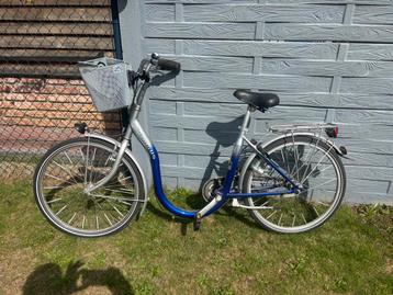 Moederfiets, seniorenfiets in perfekte staat beschikbaar voor biedingen