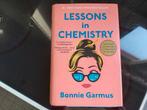 Lessons in Chemistry - Bonnie Garmus, Ophalen of Verzenden, Zo goed als nieuw