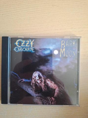 Cd. Ozzy Osbourne.  Bark at the moon. beschikbaar voor biedingen