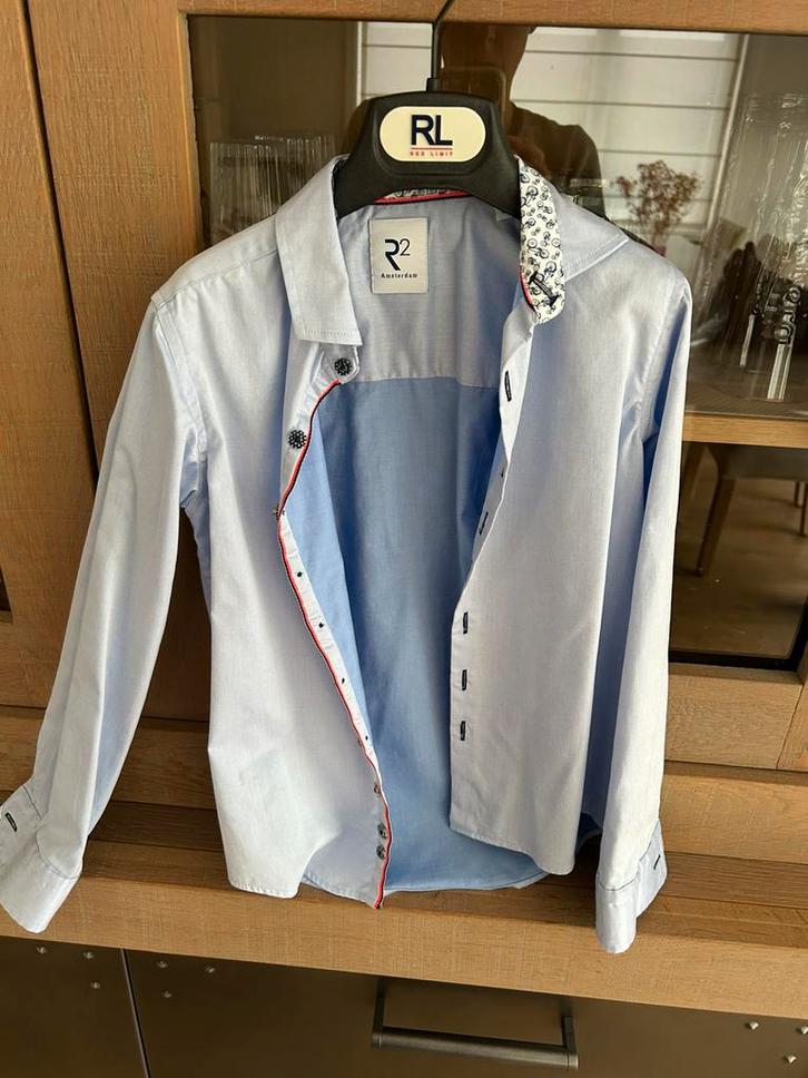 Lichtblauw hemd, Kinderen en Baby's, Kinderkleding | Maat 128, Zo goed als nieuw, Ophalen