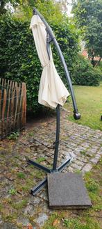 Parasol + voet en tegels, Tuin en Terras, Ophalen, Zo goed als nieuw
