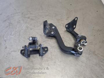 Schuifdeurrol rechts van een Volkswagen Crafter (LA7W) beschikbaar voor biedingen