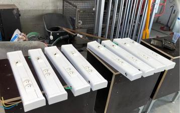 8 legrand opbouw kabelgootjes beschikbaar voor biedingen