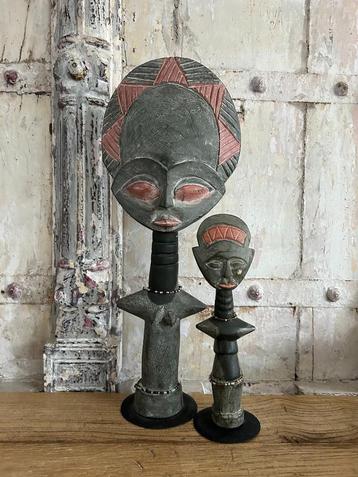 Afrikaanse houtsnijwerk beeld - Akua'ba Ashanti dolls