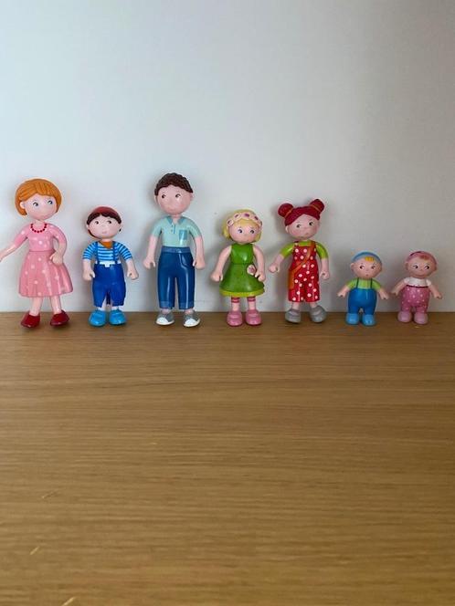 Poppenhuis poppetjes HABA - prijs per stuk 8€, Enfants & Bébés, Jouets | Maisons de poupées, Comme neuf, Poupée de maison de poupées