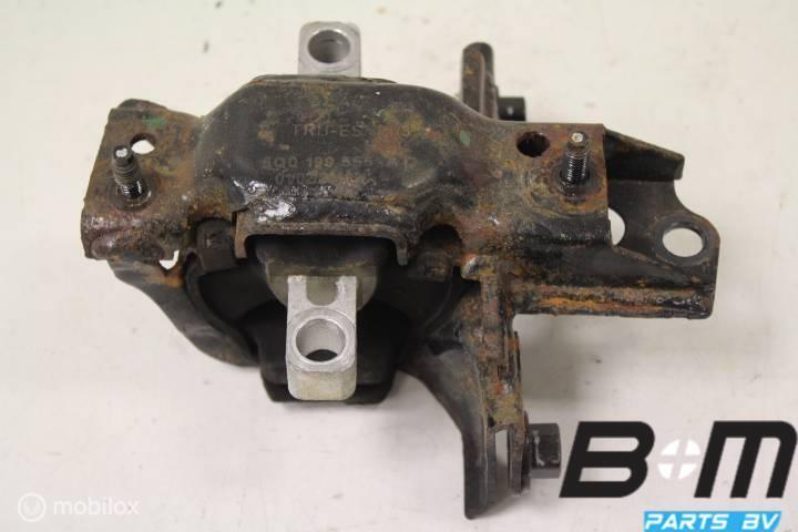 Versnellingsbaksteun links achter Audi A1 6Q0199555AT, Auto-onderdelen, Motor en Toebehoren, Gebruikt