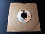 Charles Aznavour – Les Filles D'Aujourd'hui / Reste '7, Gebruikt, 7 inch, Single, Ophalen of Verzenden