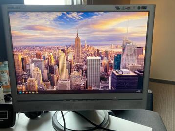 Écran Philips 20,1 pouces, 1680 x 1050 (16:10), 75Hz VGA/DVI, Philips, HD, Haut-parleurs intégrés, 61 à 100 Hz