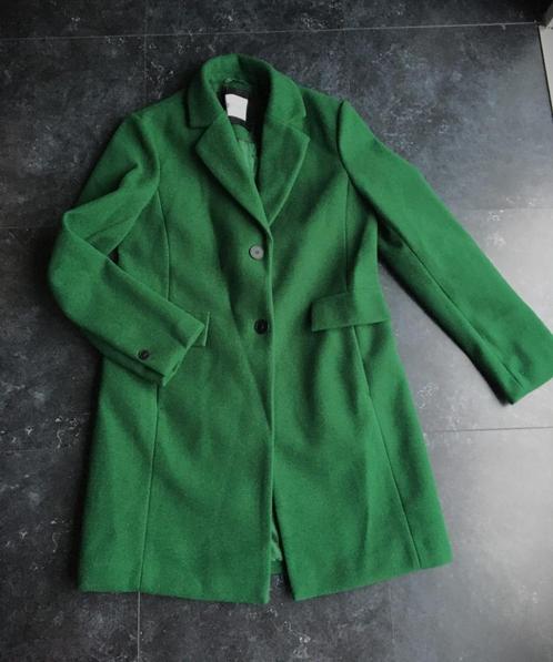 The outerwear Groene mantel klassevol maat 38(FR40), Kleding | Dames, Jassen | Winter, Zo goed als nieuw, Maat 38/40 (M), Ophalen of Verzenden
