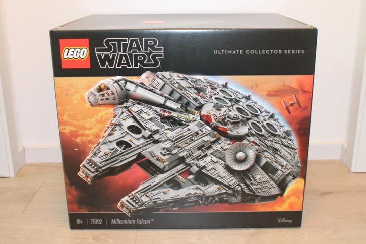 LEGO Star Wars - 75192 Millennium Falcon - UCS {2nd edition}, Kinderen en Baby's, Speelgoed | Duplo en Lego, Nieuw, Lego, Complete set