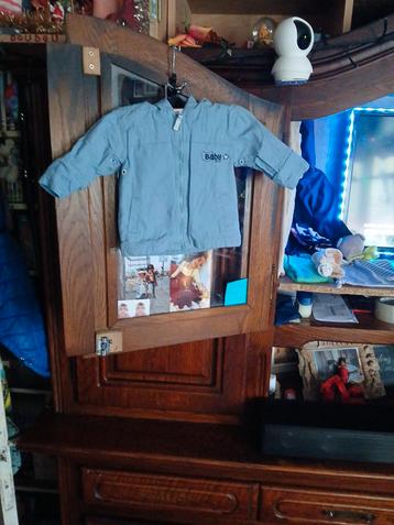  Veste bebe 6 moi vous l’acheter sur vinted voir la descript beschikbaar voor biedingen