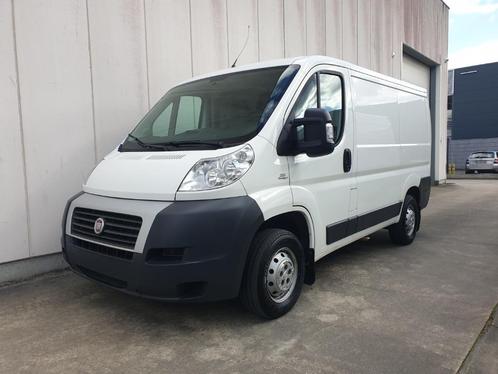 Fiat Ducato 2.0d Multijet 115 3 zetels trekhaak, Auto's, Bestelwagens en Lichte vracht, Bedrijf, Te koop, ABS, Airbags, Boordcomputer