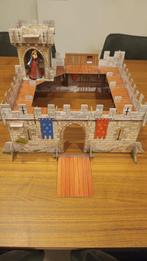 Dik kartonnen kasteel met popje, Kinderen en Baby's, Speelgoed | Poppenhuizen, Ophalen, Zo goed als nieuw