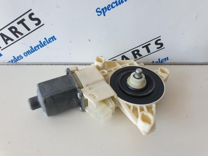 Raammotor Portier van een Mercedes GLC-Klasse, Auto-onderdelen, Carrosserie, Mercedes-Benz, Gebruikt, 3 maanden garantie, Ophalen of Verzenden