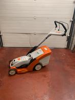 Stihl Accu grasmaaier, Jardin & Terrasse, Tondeuses à gazon, Stihl, Tondeuses à gazon sur batterie, Tondeuse rotative, 30 à 39 cm