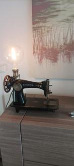 Industriële lamp oude singer naaimachine, Antiek en Kunst, Ophalen of Verzenden