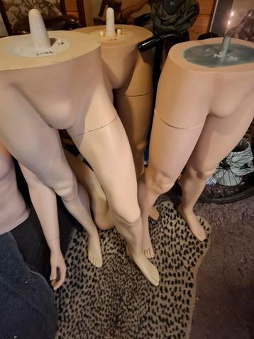 Militaria uniform mannequins wo2 beschikbaar voor biedingen