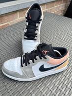 Air Jordan 1 Low Flight Club 45.5 sneakers, Ophalen of Verzenden