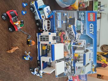 LEGO City Politie Mobiele Commandocentrale - 60139 beschikbaar voor biedingen