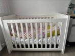 Babybed van het merk Malibu, Kinderen en Baby's, Kinderkamer | Complete kinderkamers, Ophalen, Zo goed als nieuw