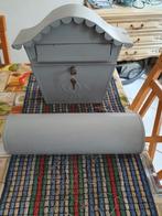 Boîte aux lettres deux clés, Tuin en Terras, Brievenbussen