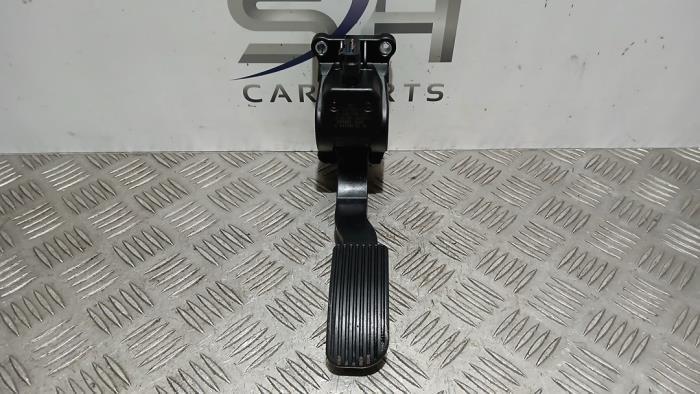 Pédale d'accélérateur d'un Mercedes Vito, Autos : Pièces & Accessoires, Habitacle & Garnissage, Mercedes-Benz, Utilisé, 3 mois de garantie