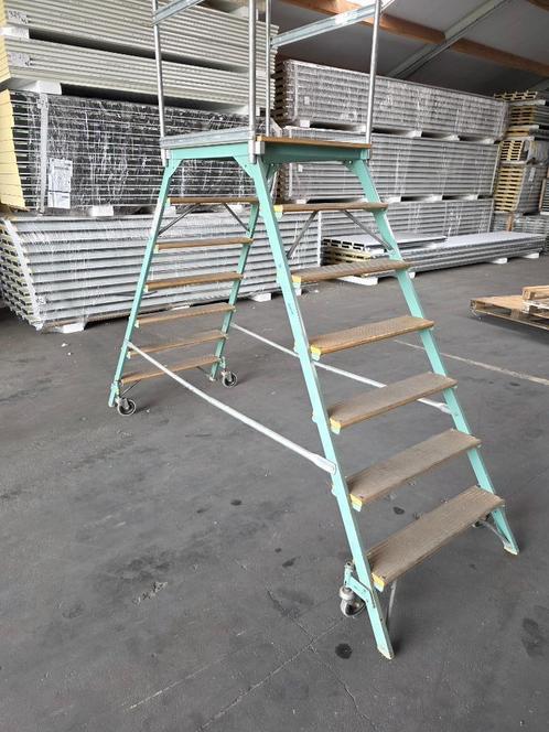 HACA Leitern bordestrap 1.7m hoog (ladder, trap, trapladder), Doe-het-zelf en Bouw, Ladders en Trappen, Gebruikt, Trap, Minder dan 2 meter