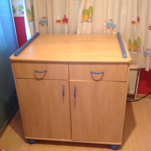 Kast voor babykamer, Kinderen en Baby's, Kinderkamer | Commodes en Kasten, Zo goed als nieuw, Commode, 90 tot 105 cm, 75 tot 100 cm