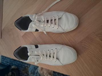 BOSS

SATURN - Sportieve veterschoenen beschikbaar voor biedingen