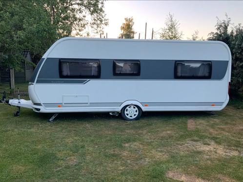 Hobby excellent 560 CFE mover voortent, Caravans en Kamperen, Caravans, Particulier, 1250 - 1500 kg, Rondzit, Hobby, Vast bed